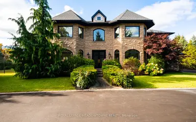 Detached in Halton Hills