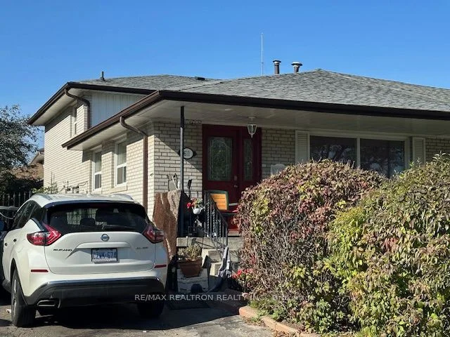 611 Tedwyn Drive, Mississauga, ON L5A 1K3