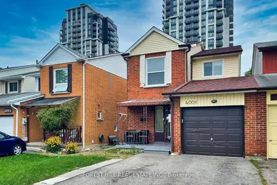 Semi-Detached in Mississauga