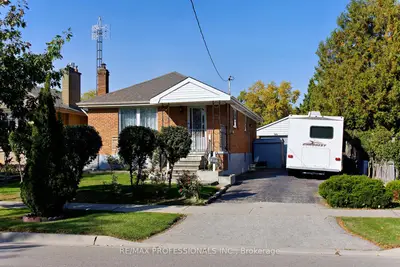 Detached in Toronto