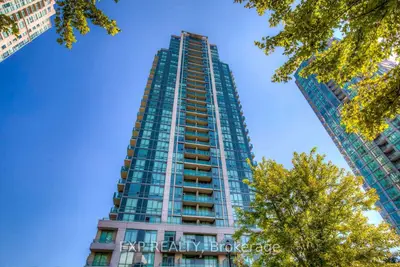 Condo Apartment in Mississauga