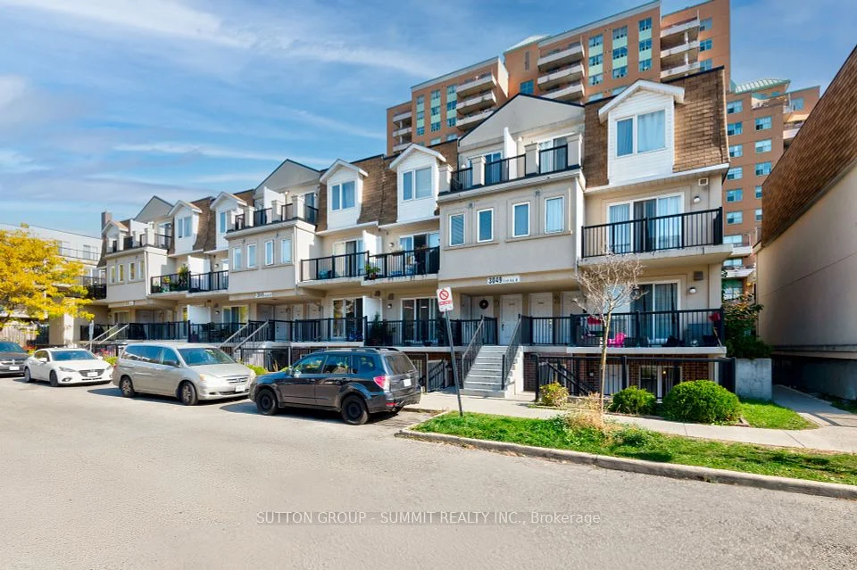 3049 Finch Avenue W 2003, Toronto W05, ON M9N 0A5