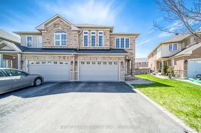 2037 Redstone Crescent, Oakville, On L6m 5b1