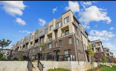 Condo Townhouse in Mississauga