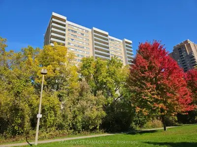Condo Apartment in Toronto