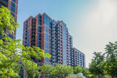 Condo Apartment in Toronto