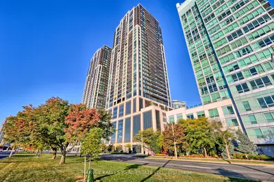 Condo Apartment in Toronto