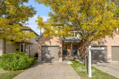 Condo Townhouse in Mississauga