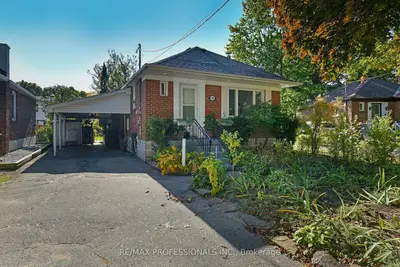 Detached in Toronto