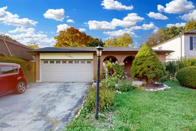 Detached in Burlington