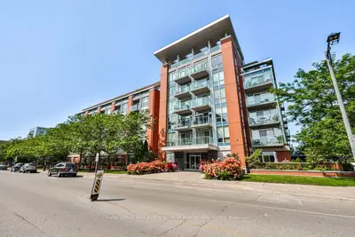Condo Apartment in Mississauga