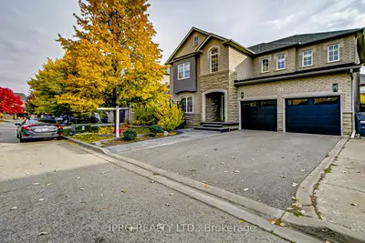 Detached in Brampton