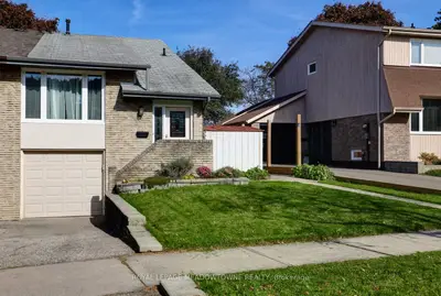 Semi-Detached in Mississauga