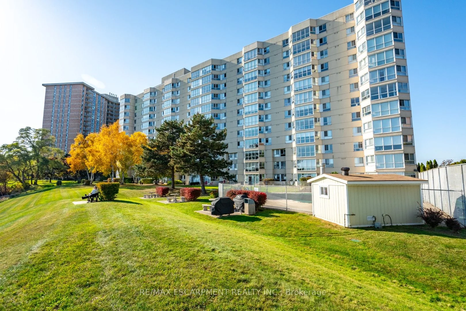 5280 Lakeshore Road 105, Burlington, On L7l 5b1
