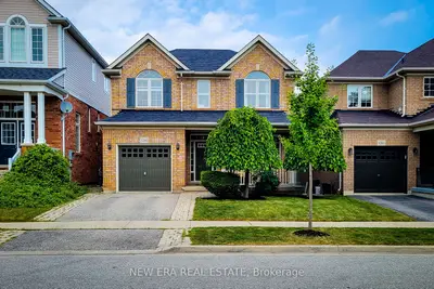 Detached in Burlington