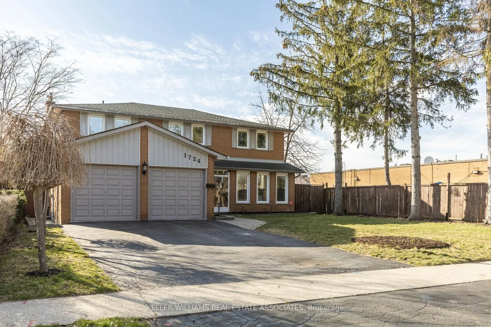 1724 Medallion Court, Mississauga, On L5j 4g2