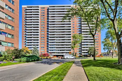 Condo Apartment in Toronto