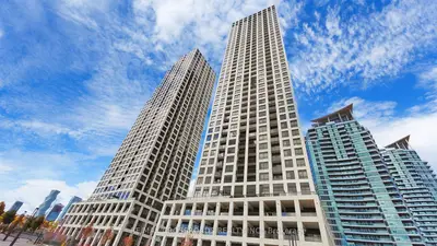 Condo Apartment in Mississauga