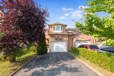 Detached in Brampton