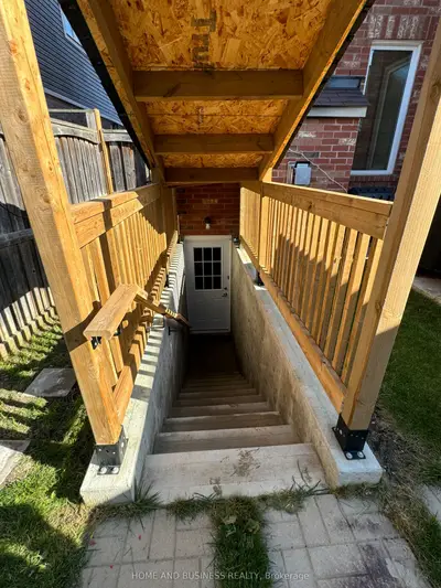 Detached in Milton