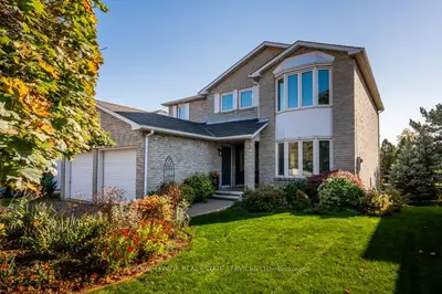 Detached in Oakville