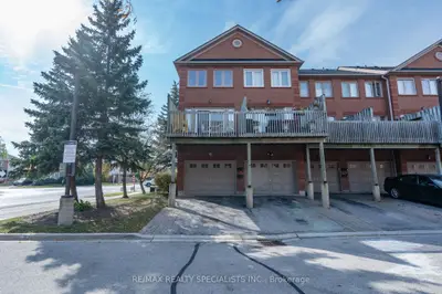 Condo Townhouse in Mississauga