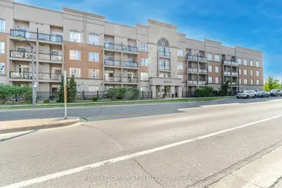 Condo Apartment in Burlington