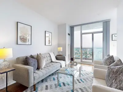 Condo Apartment in Mississauga