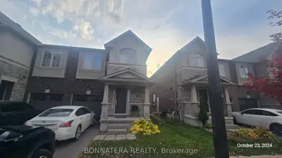 Att/Row/Townhouse in Milton