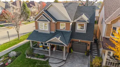 Detached in Burlington