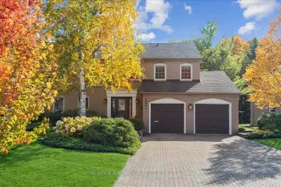 Detached in Burlington