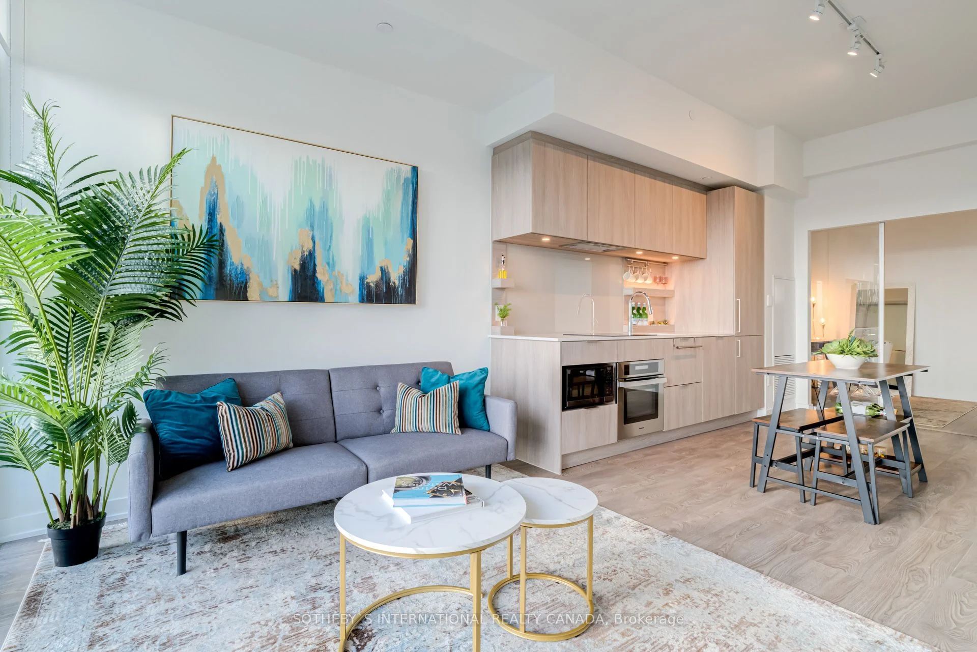 Condo Apartment in Mississauga