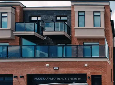 Att/Row/Townhouse in Brampton