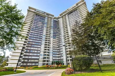 Condo Apartment in Mississauga