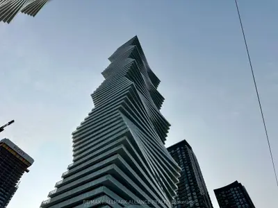 Condo Apartment in Mississauga