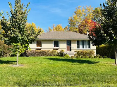 Detached in Oakville