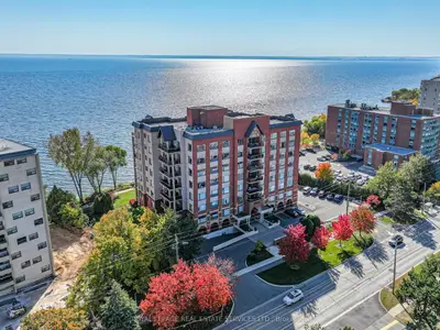 Condo Apartment in Burlington