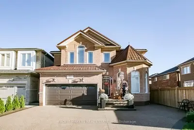 Detached in Brampton