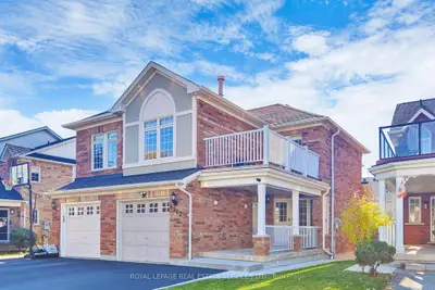 Semi-Detached in Mississauga