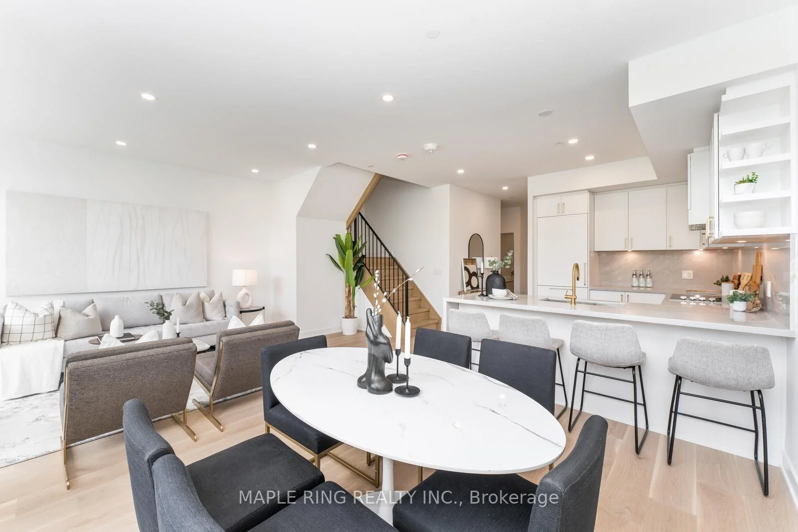 Condo Townhouse in Oakville