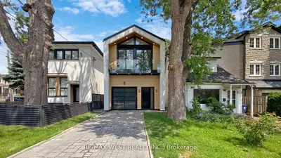 Duplex in Toronto