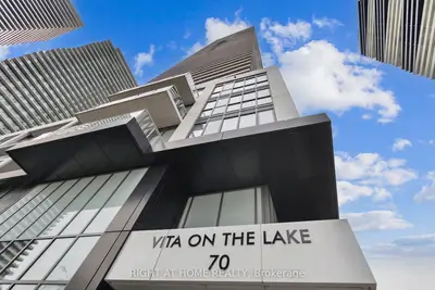 Condo Apartment in Toronto