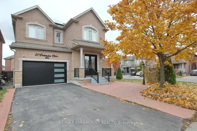 Detached in Brampton