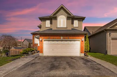 50 Dinnick Crescent, Orangeville, On L9w 0b7