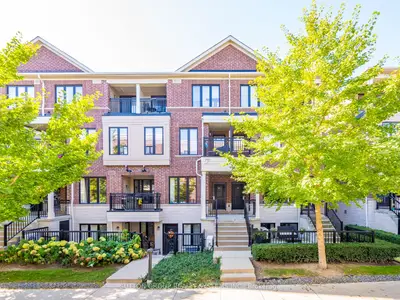 Condo Townhouse in Toronto