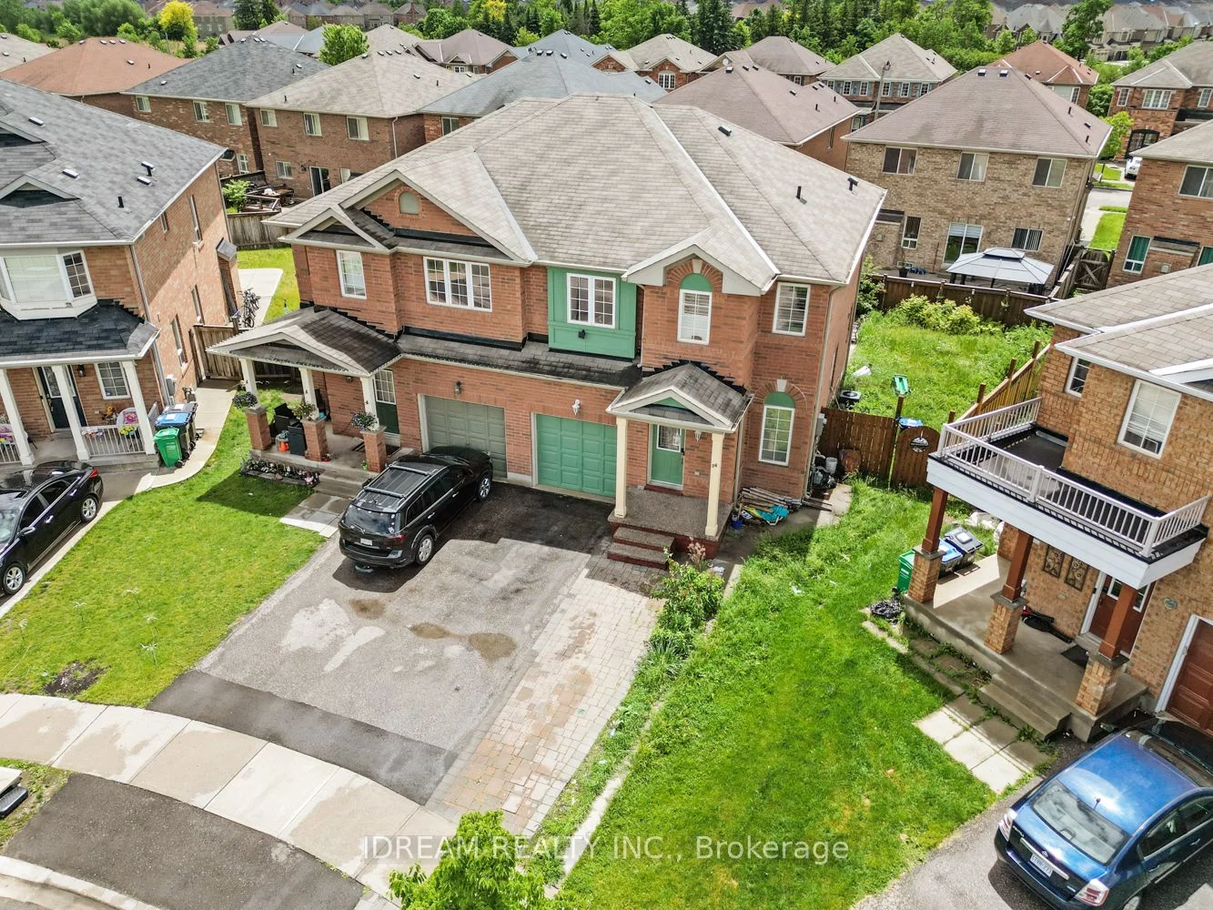 Semi-Detached in Brampton