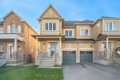 5520 Meadowcrest Avenue, Mississauga, ON L5M 0V7