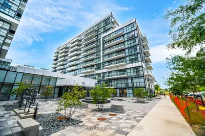 Condo Apartment in Toronto