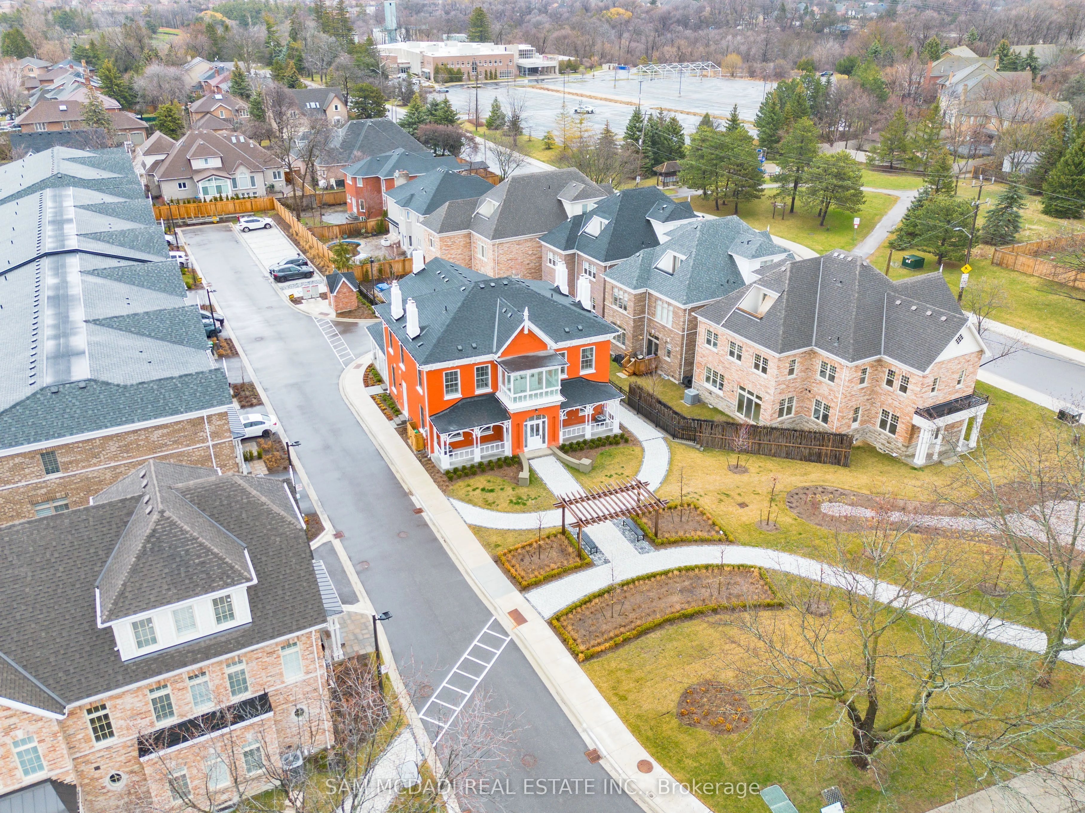 Att/Row/Townhouse in Mississauga