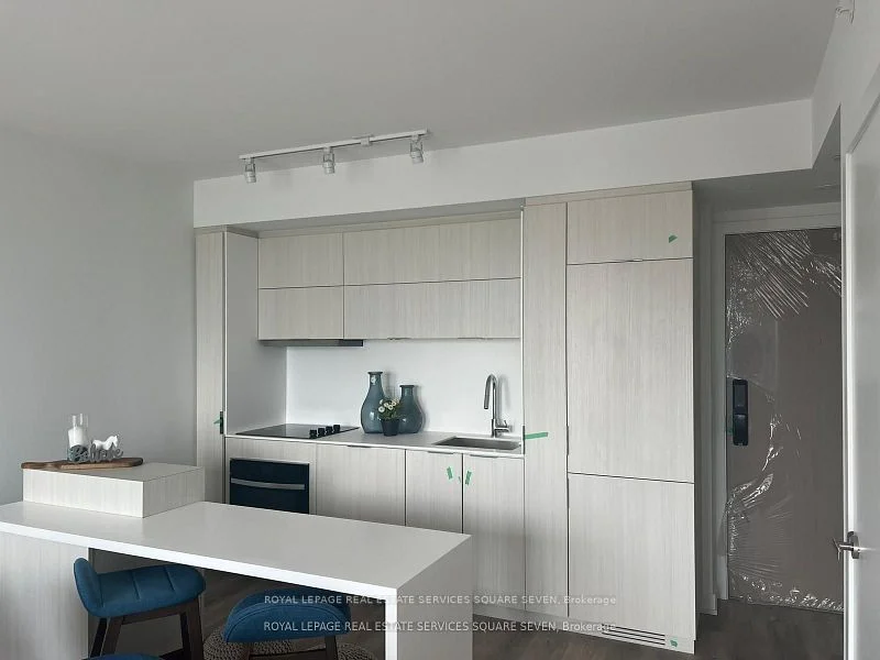 370 Martha Street 1509, Burlington, ON L7R 0G9